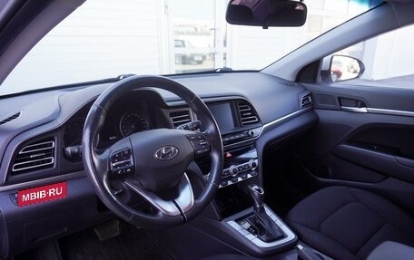 Hyundai Elantra VI рестайлинг, 2019 год, 1 616 000 рублей, 10 фотография