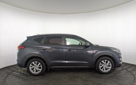 Hyundai Tucson III, 2019 год, 2 300 000 рублей, 24 фотография