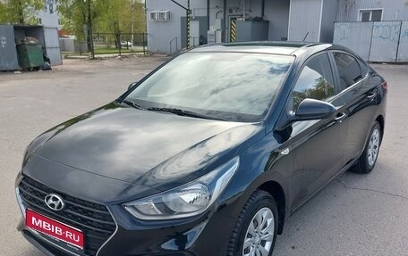 Hyundai Solaris II рестайлинг, 2018 год, 1 200 000 рублей, 1 фотография