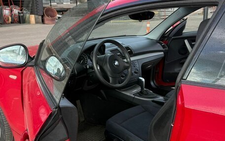 BMW 1 серия, 2011 год, 1 300 000 рублей, 4 фотография