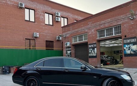 Mercedes-Benz S-Класс, 2011 год, 1 750 000 рублей, 4 фотография