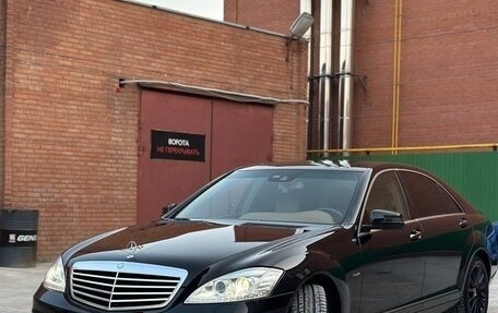 Mercedes-Benz S-Класс, 2011 год, 1 750 000 рублей, 2 фотография