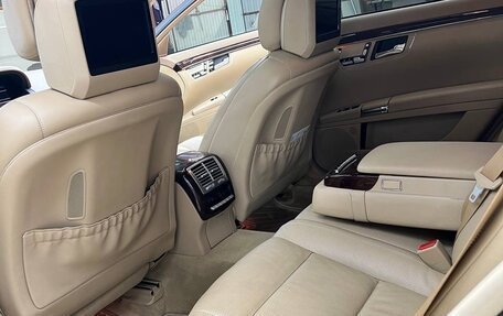Mercedes-Benz S-Класс, 2011 год, 1 750 000 рублей, 14 фотография