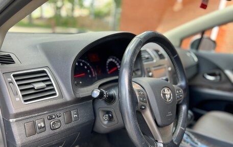 Toyota Avensis III рестайлинг, 2012 год, 1 250 000 рублей, 10 фотография