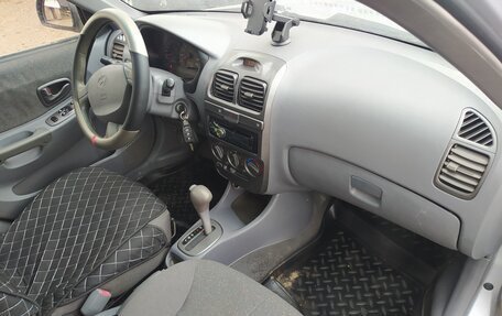 Hyundai Accent II, 2004 год, 295 000 рублей, 6 фотография