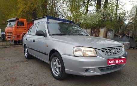 Hyundai Accent II, 2004 год, 295 000 рублей, 3 фотография