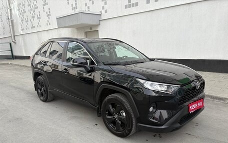 Toyota RAV4, 2021 год, 3 635 000 рублей, 1 фотография