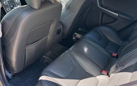 Volvo S60 Cross Country, 2015 год, 1 785 000 рублей, 7 фотография