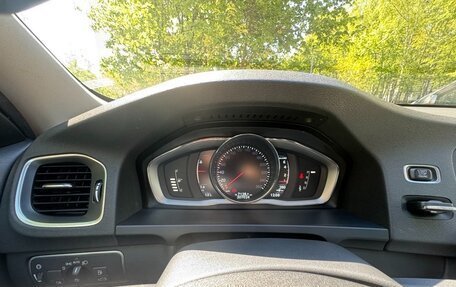 Volvo S60 Cross Country, 2015 год, 1 785 000 рублей, 10 фотография