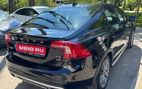 Volvo S60 Cross Country, 2015 год, 1 785 000 рублей, 2 фотография