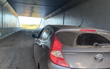 Hyundai Solaris II рестайлинг, 2013 год, 800 000 рублей, 4 фотография