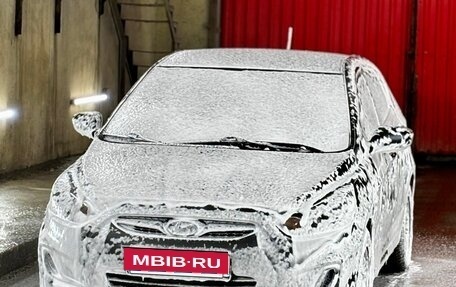Hyundai Solaris II рестайлинг, 2013 год, 800 000 рублей, 7 фотография