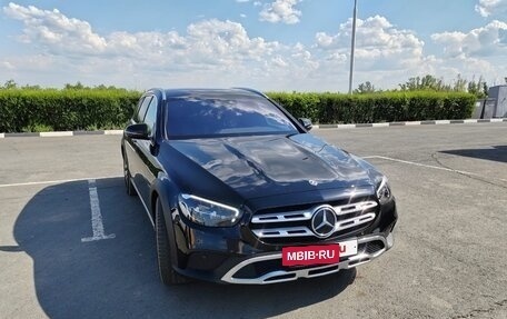 Mercedes-Benz E-Класс, 2021 год, 4 700 000 рублей, 7 фотография