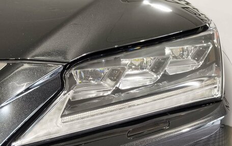 Lexus RX IV рестайлинг, 2018 год, 4 390 000 рублей, 8 фотография