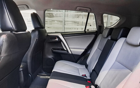 Toyota RAV4, 2016 год, 2 079 000 рублей, 15 фотография