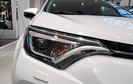 Toyota RAV4, 2016 год, 2 079 000 рублей, 21 фотография