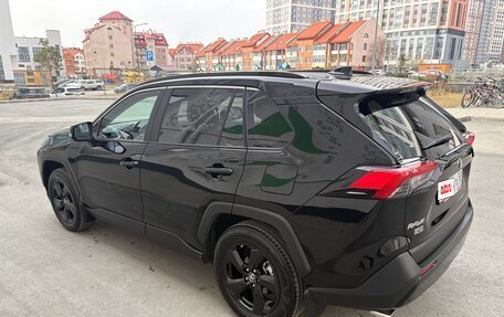 Toyota RAV4, 2021 год, 3 635 000 рублей, 3 фотография