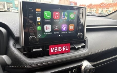 Toyota RAV4, 2021 год, 3 635 000 рублей, 8 фотография
