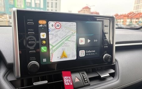 Toyota RAV4, 2021 год, 3 635 000 рублей, 9 фотография