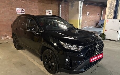 Toyota RAV4, 2021 год, 3 635 000 рублей, 15 фотография