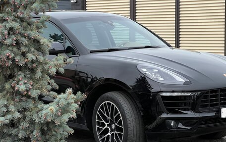 Porsche Macan I рестайлинг, 2017 год, 3 390 000 рублей, 4 фотография