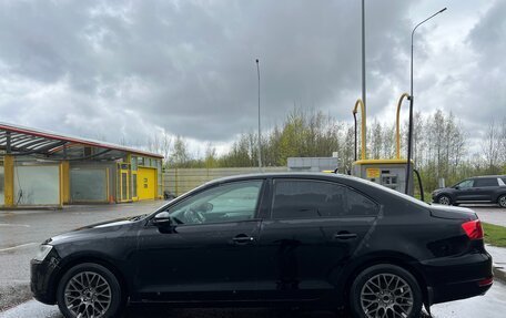 Volkswagen Jetta VI, 2011 год, 680 000 рублей, 4 фотография