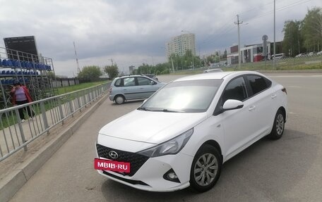 Hyundai Solaris II рестайлинг, 2021 год, 1 350 000 рублей, 11 фотография
