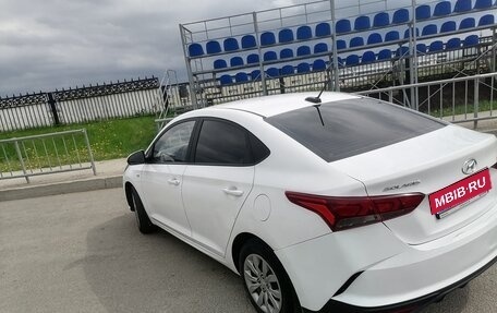 Hyundai Solaris II рестайлинг, 2021 год, 1 350 000 рублей, 7 фотография