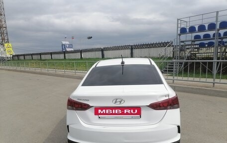 Hyundai Solaris II рестайлинг, 2021 год, 1 350 000 рублей, 6 фотография