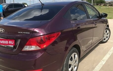 Hyundai Solaris II рестайлинг, 2013 год, 900 000 рублей, 6 фотография