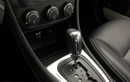 Chrysler 200 II, 2013 год, 949 000 рублей, 19 фотография