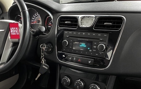 Chrysler 200 II, 2013 год, 949 000 рублей, 13 фотография