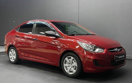 Hyundai Solaris II рестайлинг, 2013 год, 1 030 000 рублей, 3 фотография