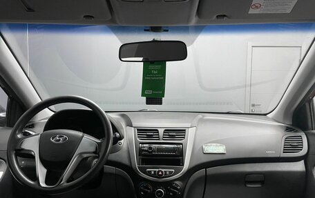 Hyundai Solaris II рестайлинг, 2013 год, 1 030 000 рублей, 12 фотография