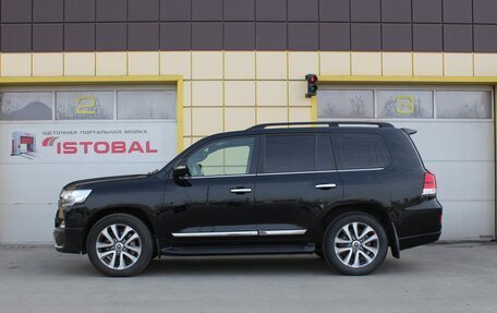 Toyota Land Cruiser 200, 2016 год, 5 995 000 рублей, 3 фотография