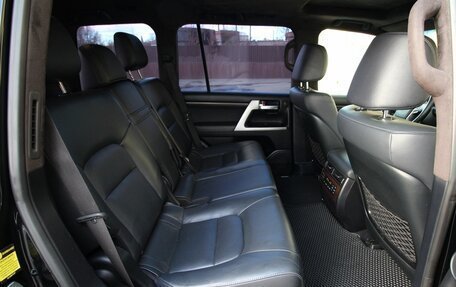 Toyota Land Cruiser 200, 2016 год, 5 995 000 рублей, 18 фотография