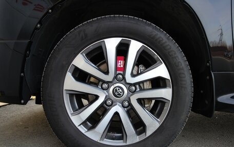 Toyota Land Cruiser 200, 2016 год, 5 995 000 рублей, 39 фотография