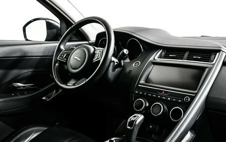 Jaguar E-Pace, 2018 год, 3 098 000 рублей, 9 фотография
