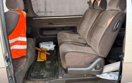 Toyota HiAce H100, 1996 год, 620 000 рублей, 8 фотография