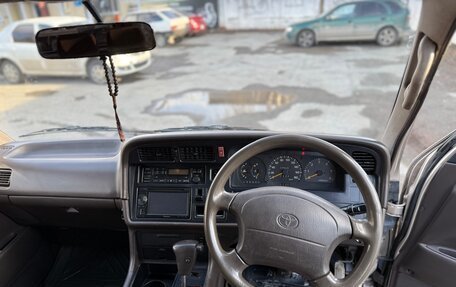 Toyota HiAce H100, 1996 год, 620 000 рублей, 6 фотография