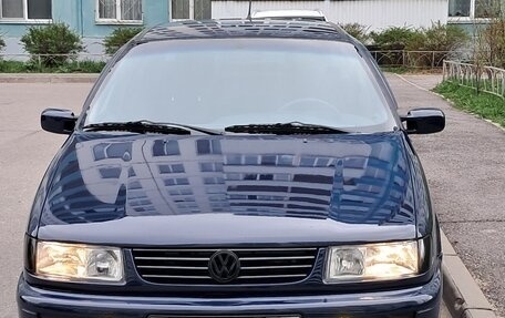 Volkswagen Passat B4, 1995 год, 235 000 рублей, 2 фотография