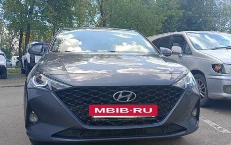 Hyundai Solaris II рестайлинг, 2021 год, 1 600 000 рублей, 2 фотография