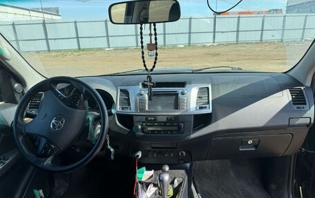 Toyota Hilux VII, 2015 год, 2 550 000 рублей, 4 фотография