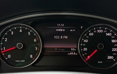 Volkswagen Touareg III, 2011 год, 2 290 000 рублей, 6 фотография