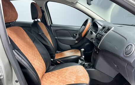 Renault Logan II, 2018 год, 899 000 рублей, 12 фотография