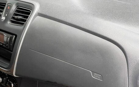 Renault Logan II, 2018 год, 899 000 рублей, 13 фотография