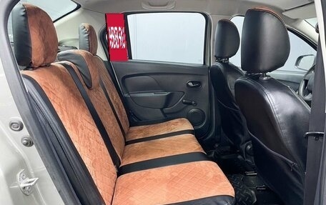 Renault Logan II, 2018 год, 899 000 рублей, 17 фотография