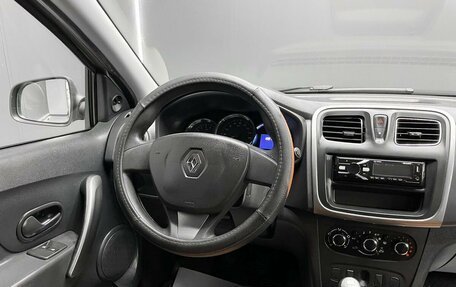 Renault Logan II, 2018 год, 899 000 рублей, 19 фотография
