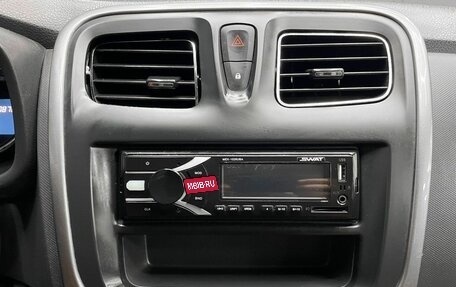 Renault Logan II, 2018 год, 899 000 рублей, 22 фотография