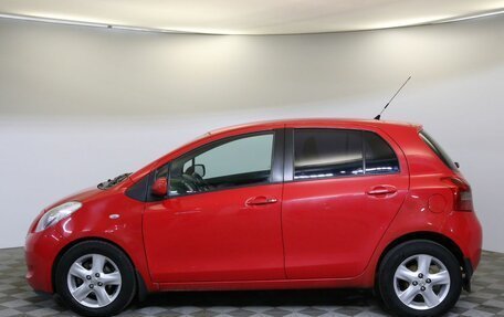 Toyota Yaris III рестайлинг, 2007 год, 499 000 рублей, 8 фотография